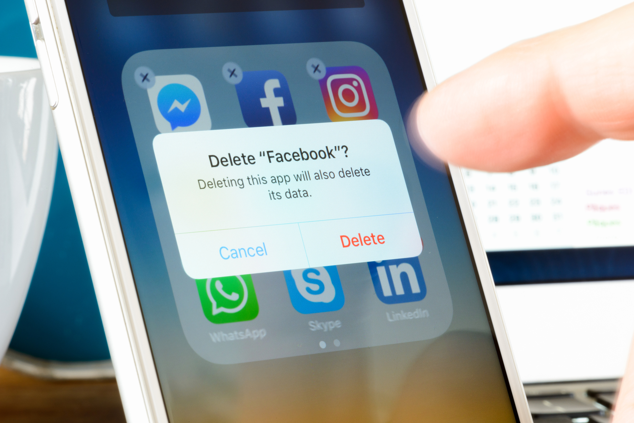 User deletes Facebook app from iPhone